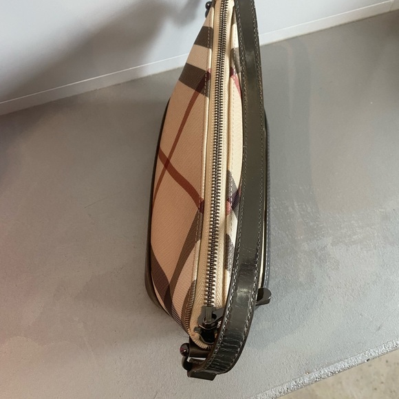Vintage Burberry Handbag - Picture 5 of 7